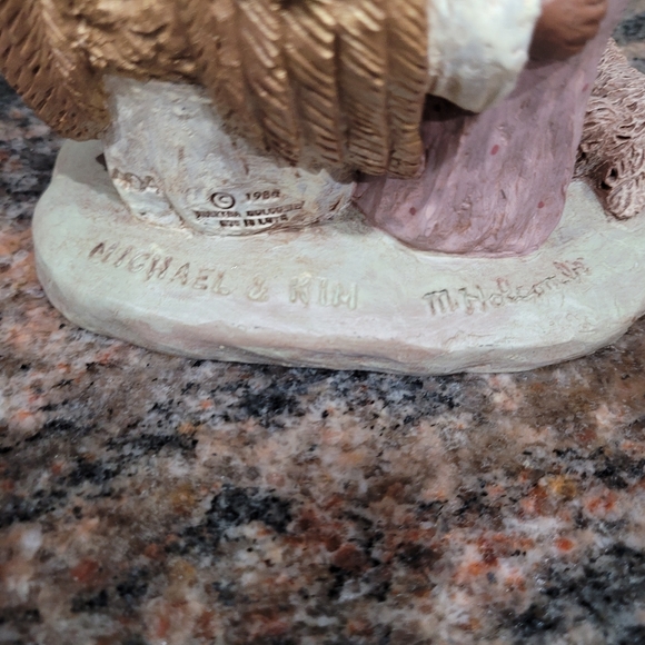 Miss Martha Michael and Kim Figurine - Picture 5 of 8